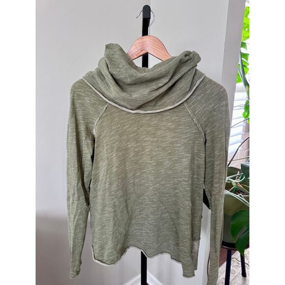FP Beach Green Long Sleeve Smock Pullover - Picture 1 of 3